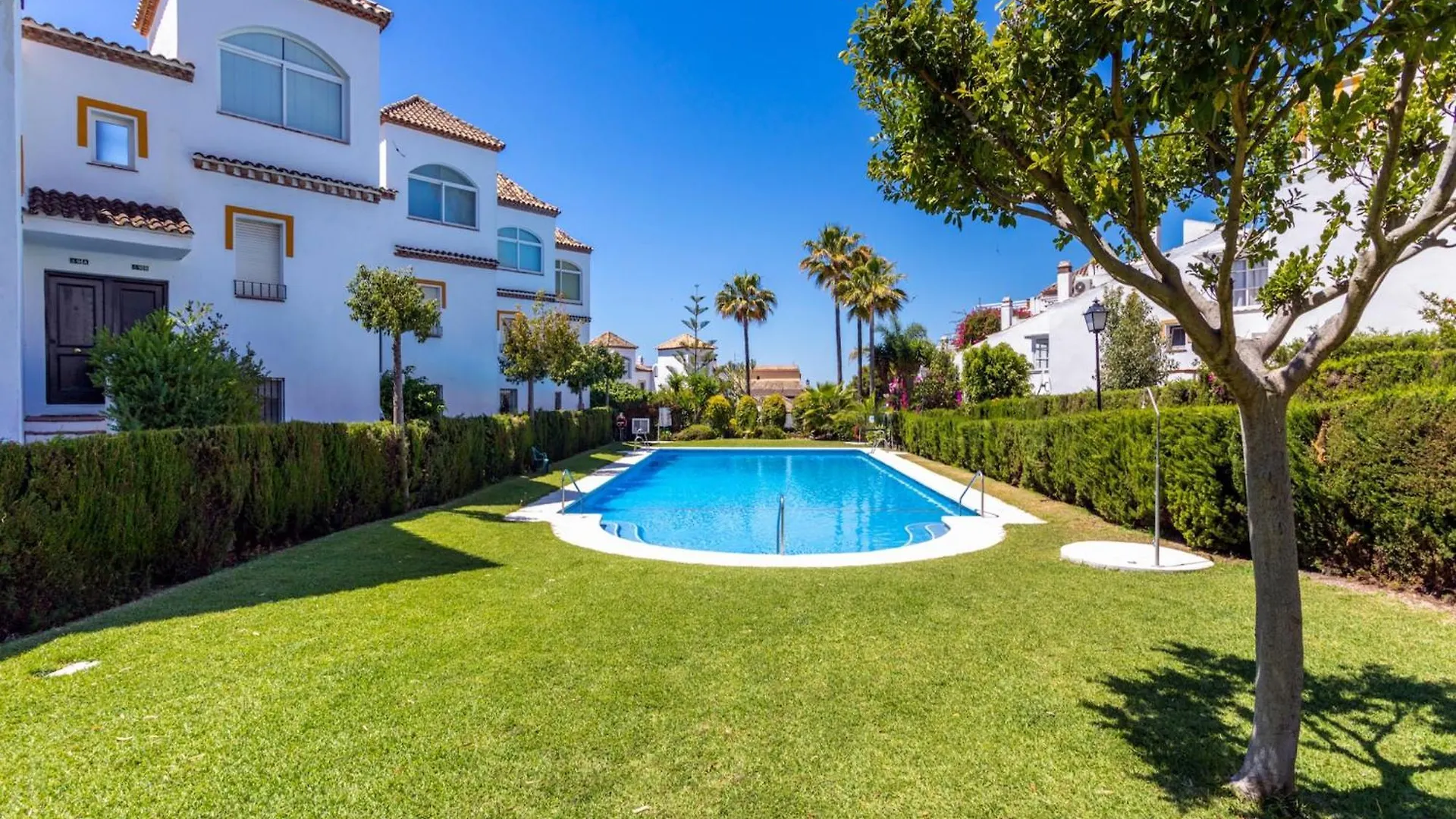 Beautiful Apartment With View Marbella